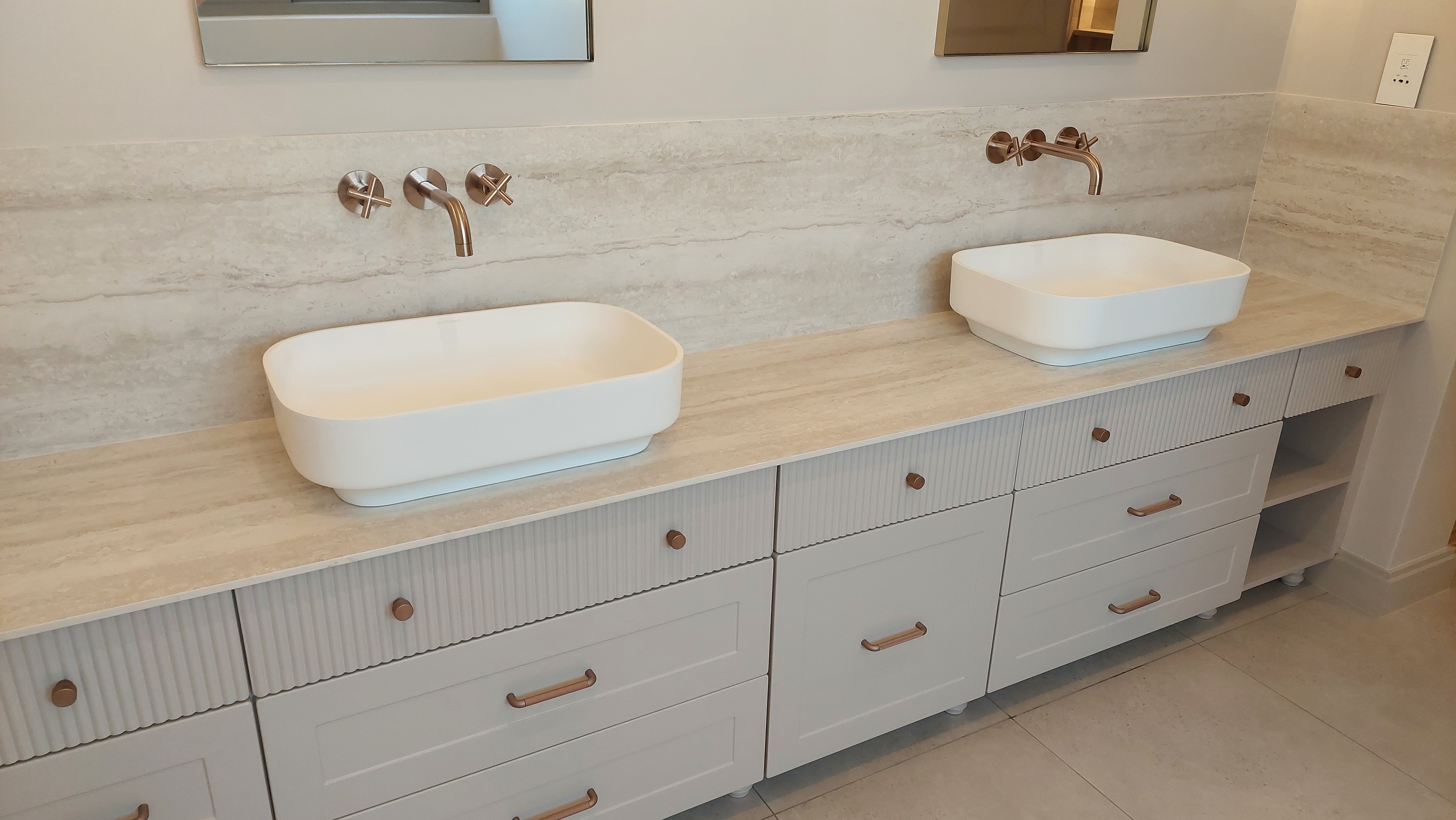 Bathroom storage solution